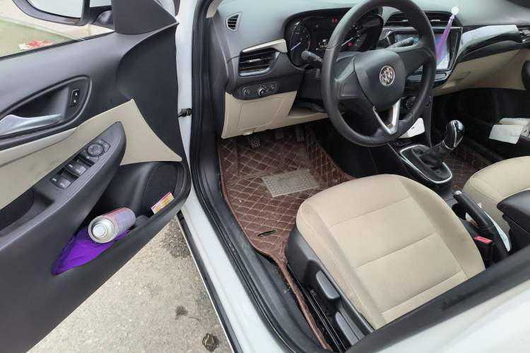 Used Buick Excelle 2018 15N Manual Elite Version Driver Seat