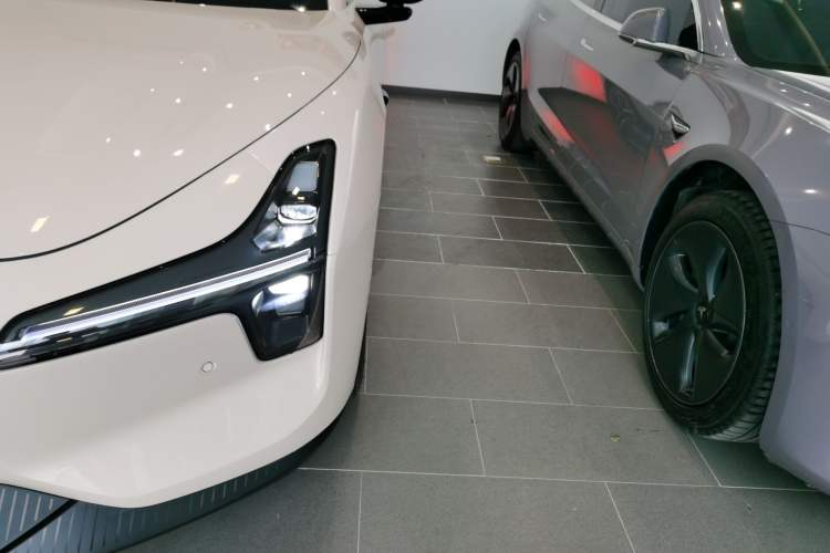 Used XPeng MONA M03 2025 600 with Ultra-Long Range Max Left Front Headlight