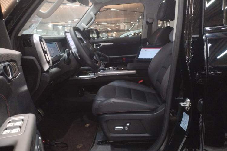 Used JETOUR Traveler 2023 2.0T Four-Wheel Drive Conqueror