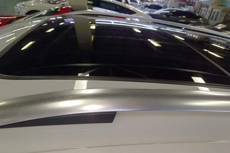 Used Volkswagen T-ROC 2019 280TSI DSG Four-Wheel Drive Luxury Version China V Standard