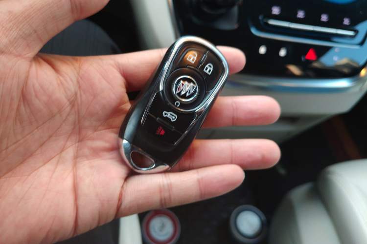 Used Buick GL8 2023 Land Executive Class Smart Enjoyment Model Vehicle Key