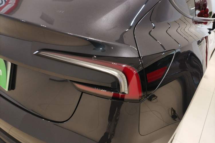 Used Tesla Model 3 2025 Rear-Wheel-Drive Version