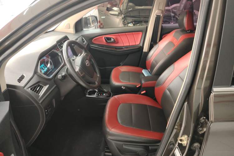 Used FAW Yingzhi G3 2016 G3S 1.5L CVT Luxury Navigation Edition
