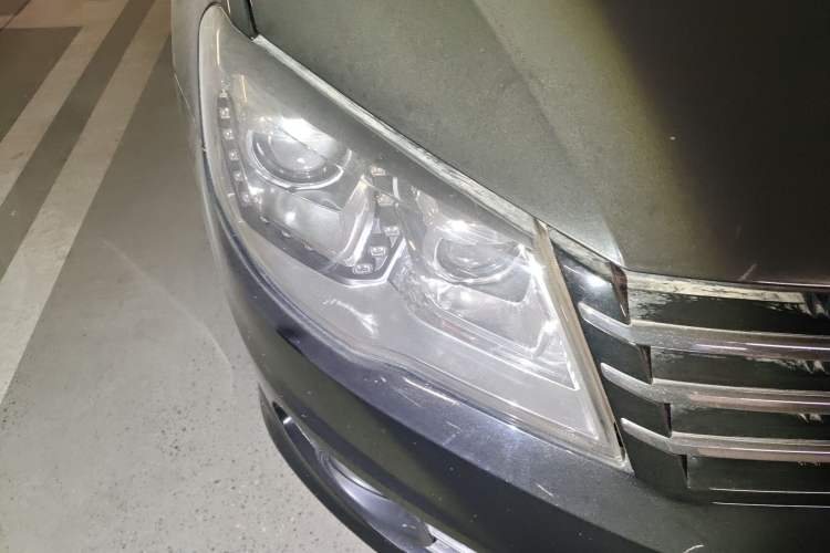 Used Volkswagen Bora 2015 Zhuihui Edition 1.6L Manual Comfort Model Right Front Headlight