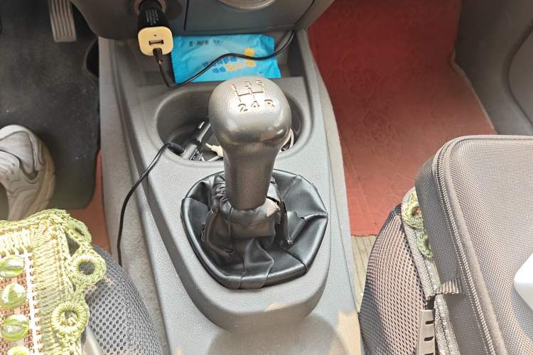 Used Wuling Hongguang 2014 1.5L Base Version Gear Lever