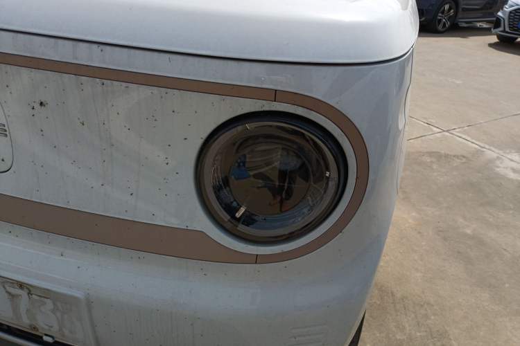 Used Geely Galaxy Panda 2023 Panda Mini 200km Endurance Bear Left Front Headlight