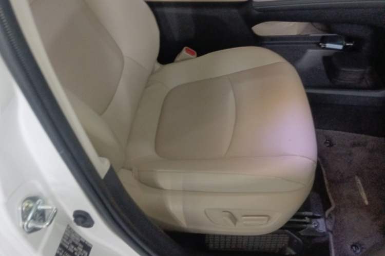 Used Toyota SIENNA 2023 2.5L Hybrid Luxury Edition