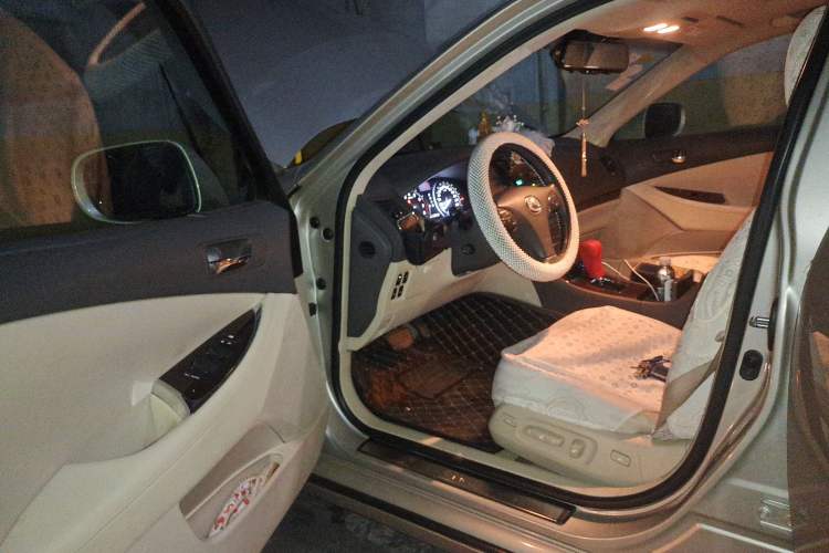 Used Lexus ES 2010 240 Elegant Edition
