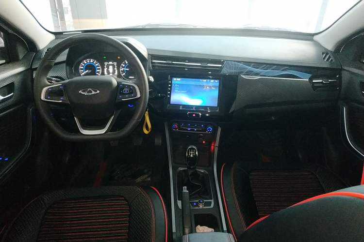 Used Chery Tiggo 3X 2023 1.5L Manual Fashion Edition Center Console