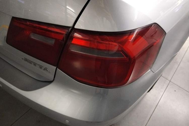 Used Volkswagen Jetta 2015 Zhuihui Edition 1.4L Manual Fashion Model
