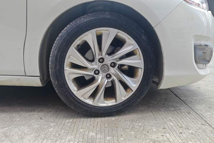 Used Citroen C4L 2014 1.6THP Intelligent Drive Automatic Dynamic Model Right Front Wheel Hub