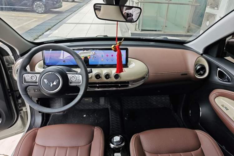 Used Wuling Bingo 2023 333 km Lingxi Connected Version
