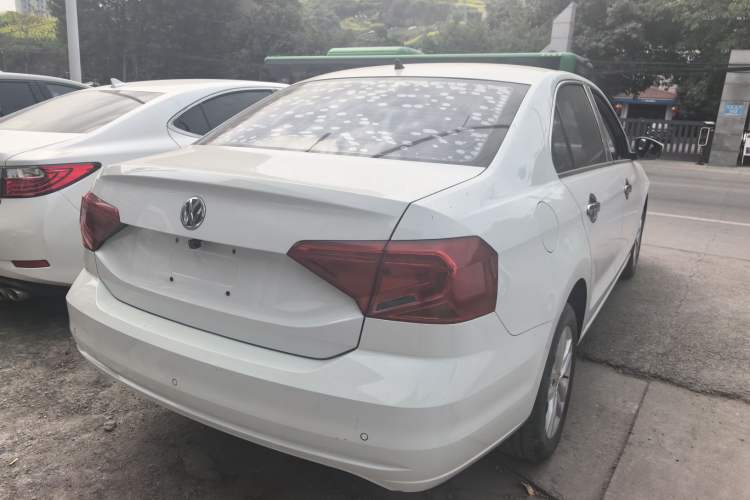 Used Volkswagen Jetta 2019 Dream Edition 1.4L Manual Fashion Version