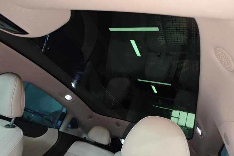 Used IM L6 2024 Max Standard Edition Headliner