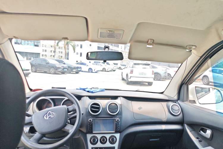 Used CHANGAN KAICHENG Ounuo S 2014 1.5L Base Version