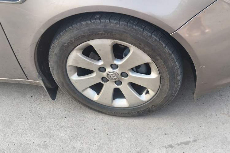 Used Buick Regal 2012 2.0L Luxury Edition Right Front Wheel Hub