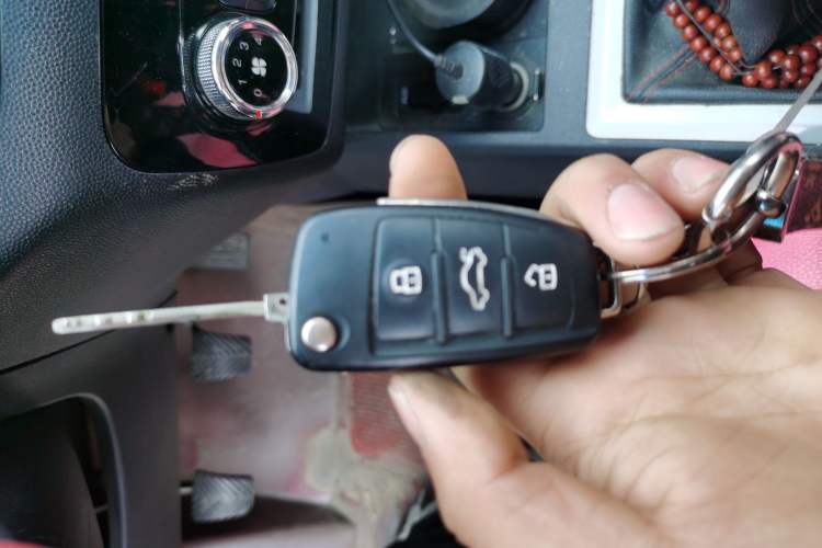 Used JAC Refine S2 2015 1.5L Manual Luxury Model