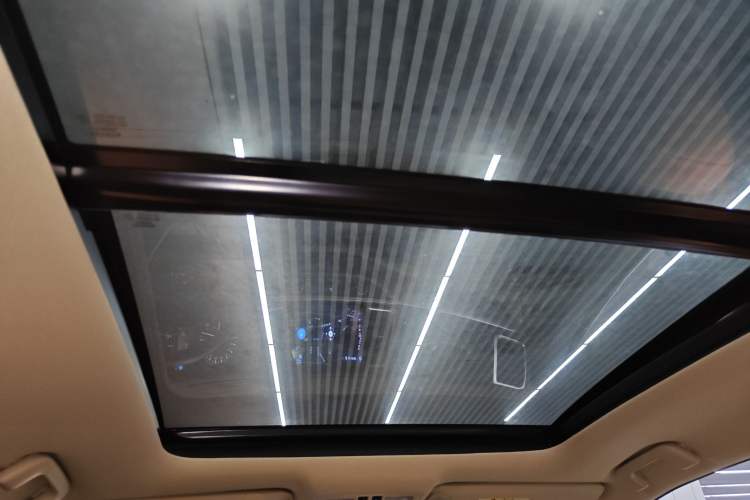 Used Toyota Highlander 2017 2.0T Four-Wheel Drive Luxury Edition 7 Seats