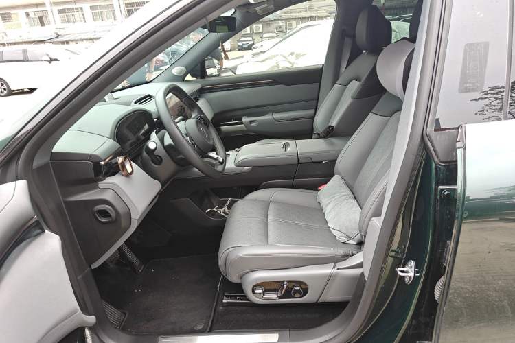 Used Zeekr 7X 2025 75 kWh Rear-Wheel Drive Intelligent Driving Version
