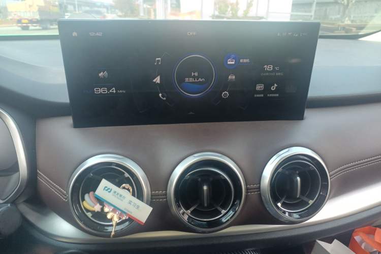 Used Wey VV6 2020 2.0T Two-Wheel Drive Smart Protection+
