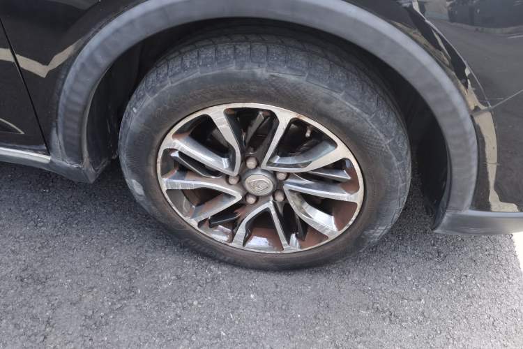 Used Baojun 730 2017 1.8L iAMT Prestige Version 7 Seats Right Front Wheel Hub