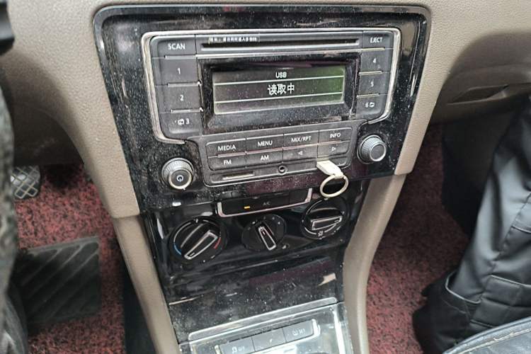 Used Volkswagen Bora 2014 1.6L Manual Comfort Model
