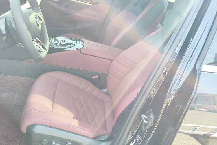 Used BMW 5 Series 2025 530Li Luxury Edition M Sport Package
