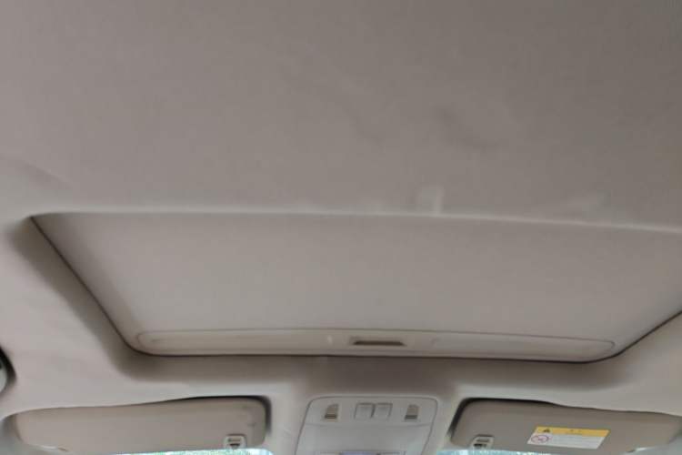 Used Buick Regal 2015 2.0L Leading Fashion Edition Headliner