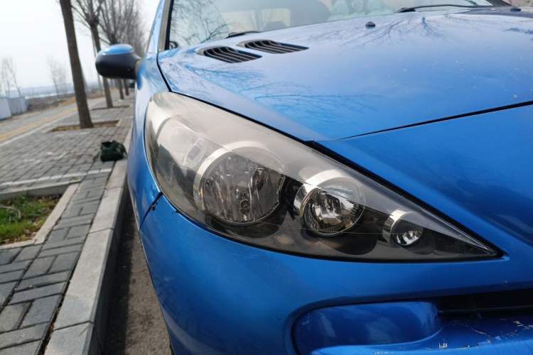 Used Peugeot 207 2011 Sedan 1.4L Manual Yule Edition Right Front Headlight