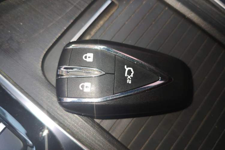 Used CHANGAN UNI-T 2020 1.5T Prestige Version Vehicle Key