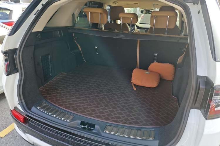 Used Land Rover Discovery Sport 2024 Performance Tech Edition