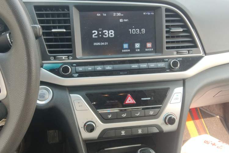 Used Hyundai Elantra (6th Generation / Lingdong) 2016 1.6L Automatic ZhiXuan – Elite Version Audio And AC Panel
