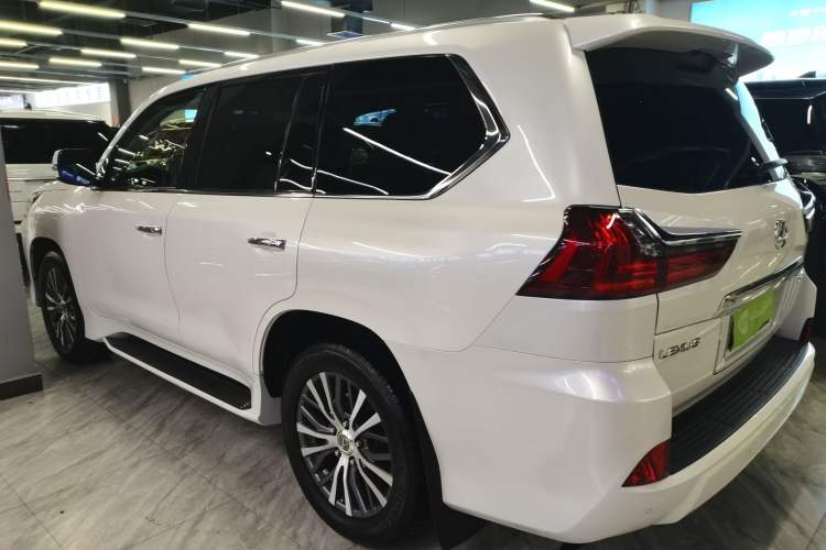 Used Lexus LX 2019 570 Dynamic Luxury Edition
