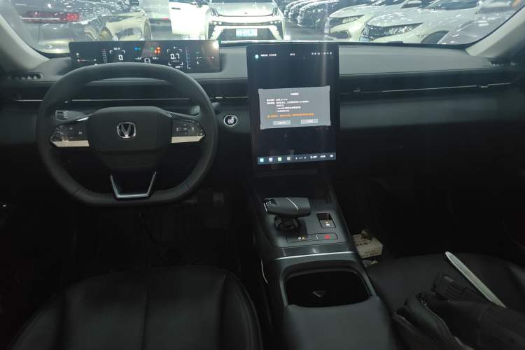 Used Changan Eado 2025 Blue Whale 1.5T 500Bar Prestige Model
