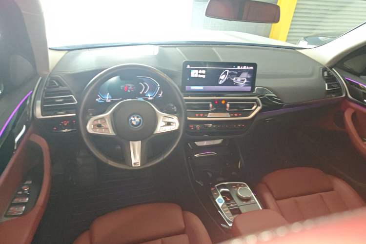 Used BMW iX3 2023 Leading Model
