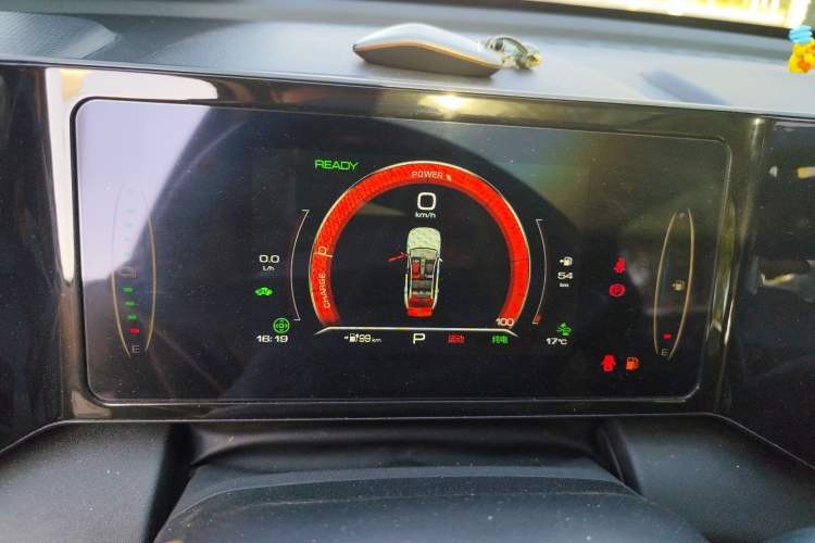 Used Haval Fierce Dragon 2023 1.5L 110KM Lingdong Edition Instrument Cluster