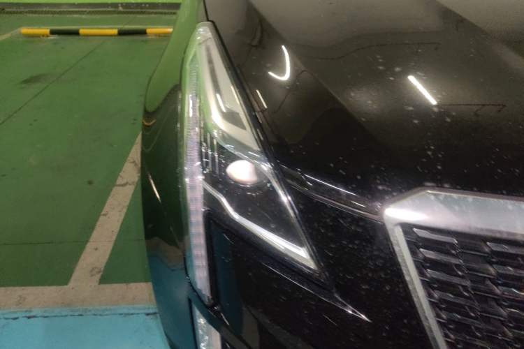 Used Cadillac XT5 2021 28T Luxury Model