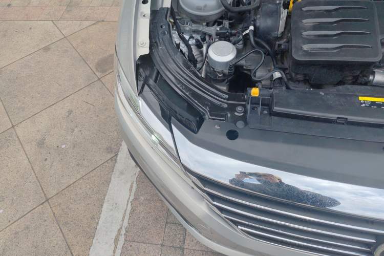 Used Volkswagen Lavida 2019 1.5L Automatic Comfort Edition China VI Standard Right Front Headlight