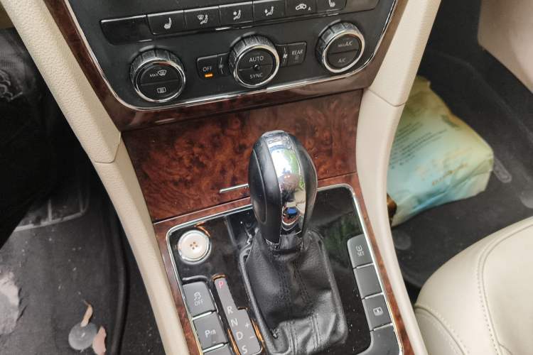 Used Volkswagen Passat 2013 2.0 TSI DSG Prestige Edition