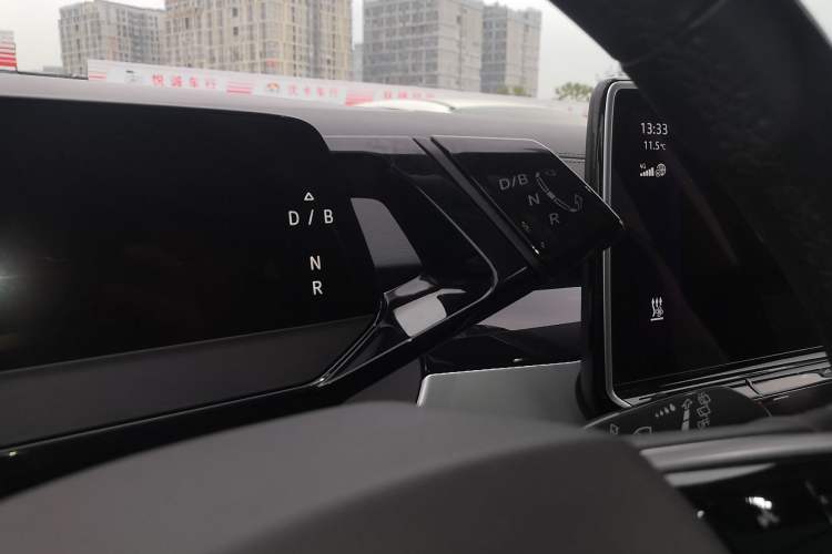 Used Volkswagen ID.6 CROZZ 2022 High-Performance PRIME Edition Gear Lever