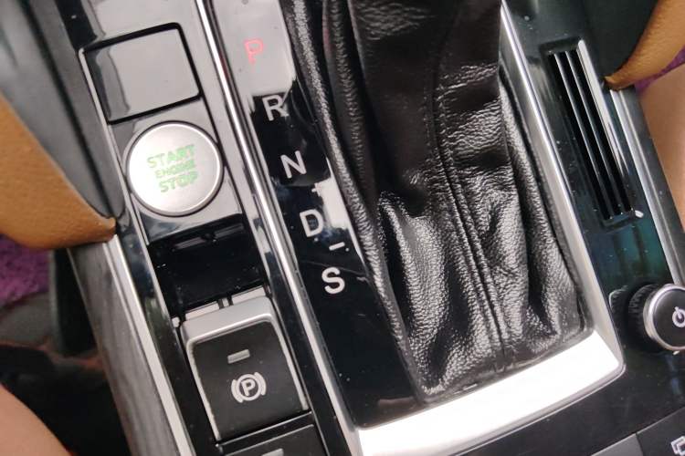 Used BORGWARD BX7 2016 28T Four-Wheel Drive Flagship Version 5 Seats
