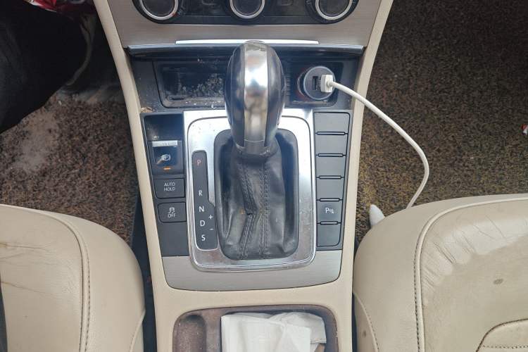 Used Volkswagen Magotan 2012 1.8TSI Luxury Model Gear Lever