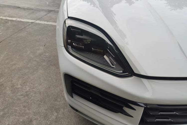 Used Porsche Cayenne 2024 Cayenne 3.0T Right Front Headlight