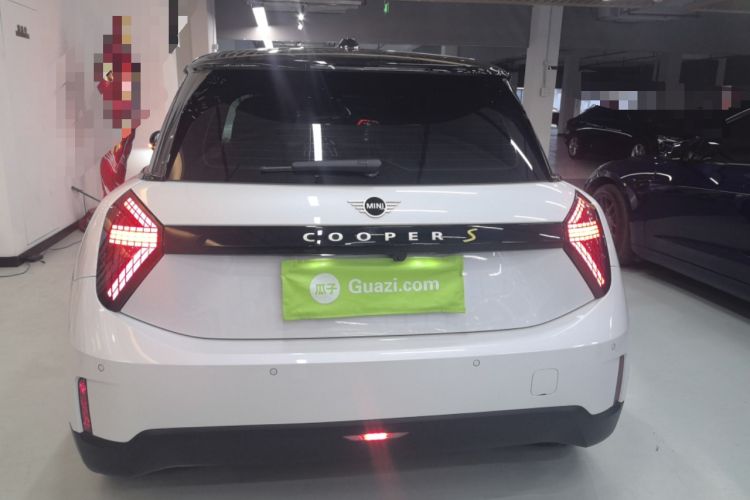 Used MINI Electric COOPER 2024 452km COOPER SE Artist