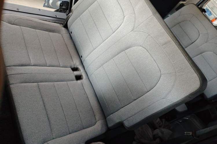 Used Wuling Yangguang 2025 Model 400km Bus Edition—Comfort Edition
