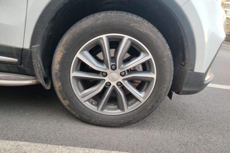 Used Geely Auto Emgrand X7 Sport 2020 1.8TD DCT Two-Wheel Drive Smart Connect 4G-Enabled Version Right Front Wheel Hub
