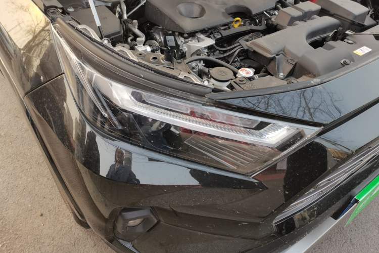 Used Toyota RAV4 2024 2.0L CVT Two-Wheel Drive Fashion Plus Edition Right Front Headlight