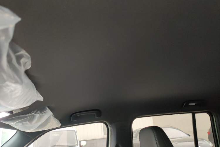 Used Baojun Spark EUV 2026 301km Flagship Edition Headliner