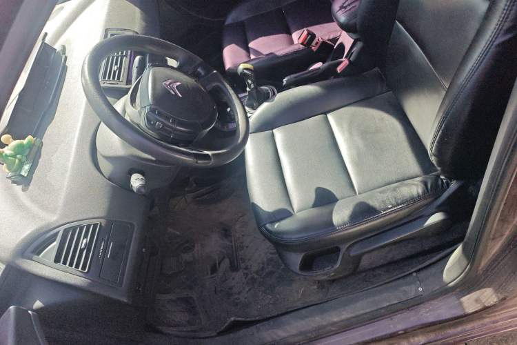 Used Citroen C-Quatre 2012 Sedan 1.6L Manual Prestige Model
