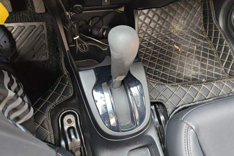 Used Honda Fit 2018 1.5L CVT Comfort Version Gear Lever